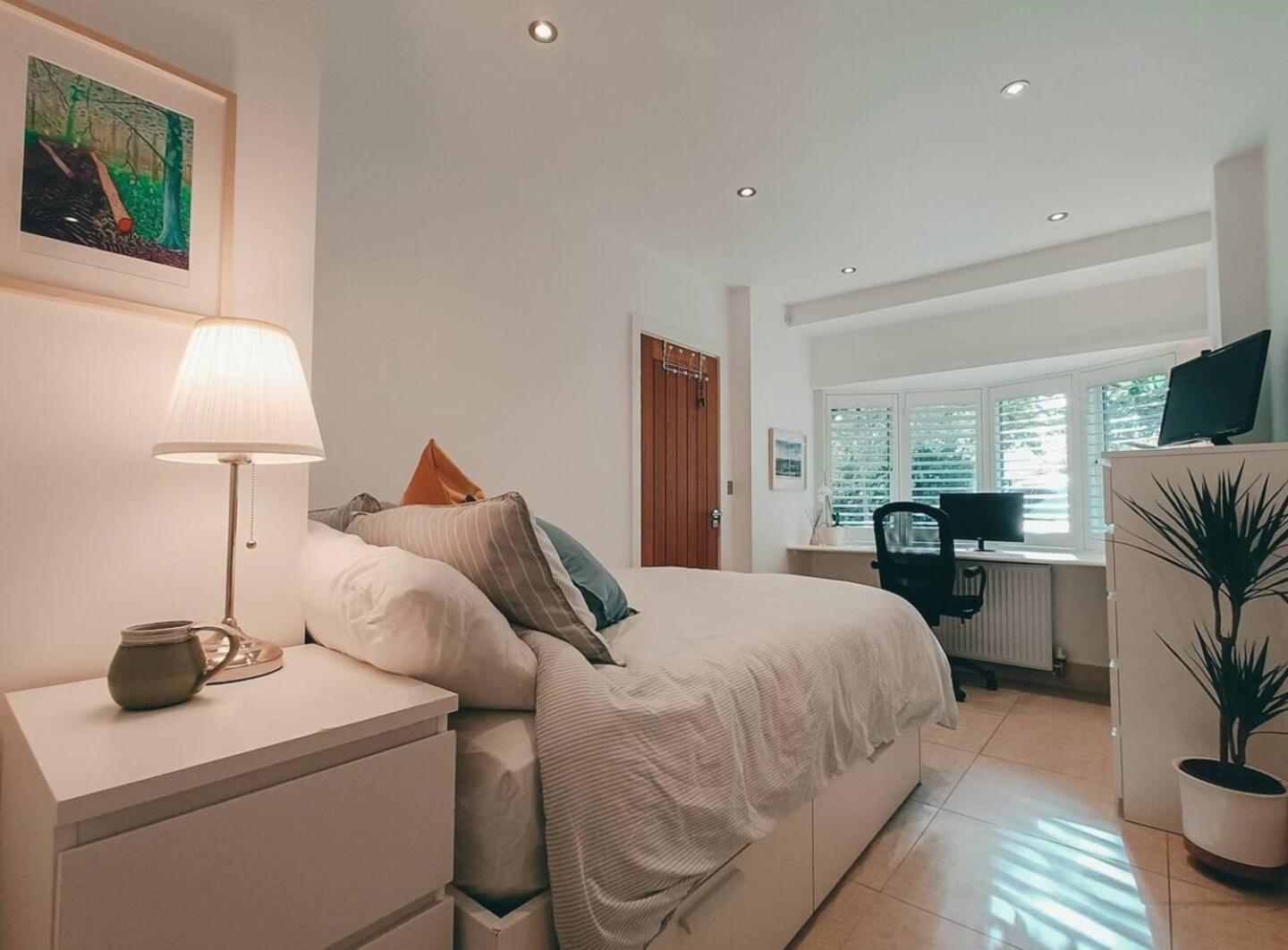 The Sandy Studio Flat In Petersham Strawberry Hill Exterior foto